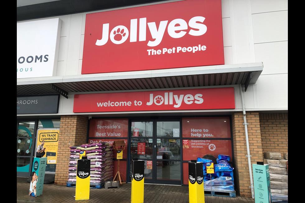 Store gallery Value for money and service take centre stage at Jollyes